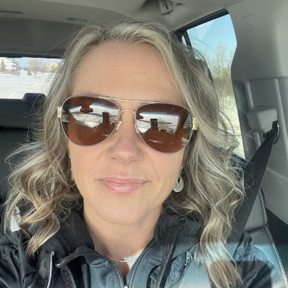 Meet your Posher, Sheri - Picture 1 of 1